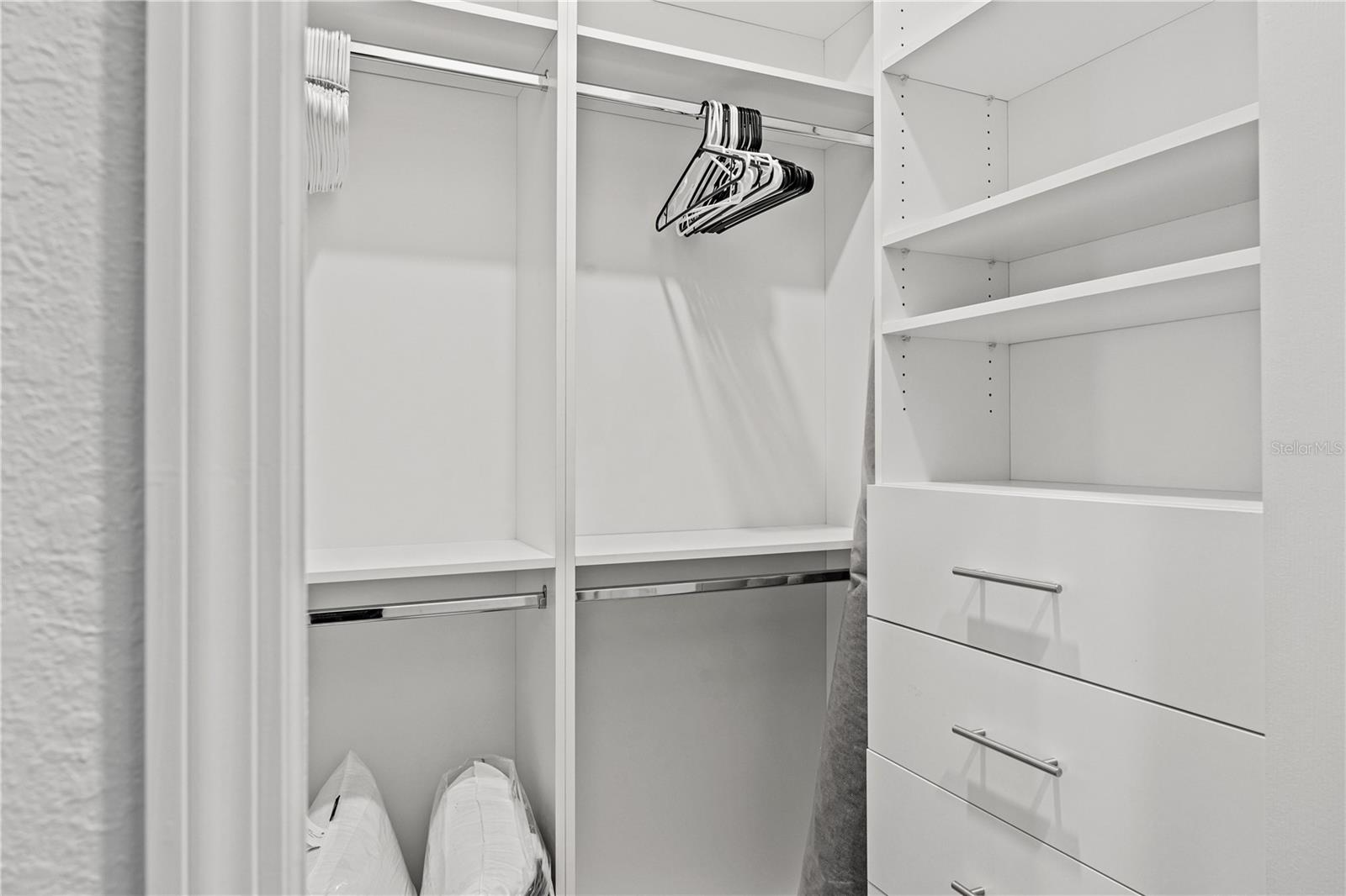 Image 10 of 100 For 18114 Gawthrop Drive 402