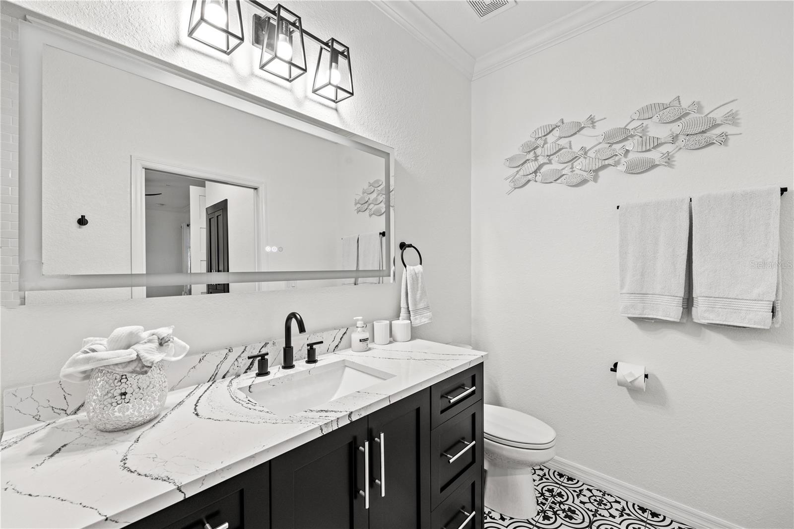 Image 13 of 100 For 18114 Gawthrop Drive 402