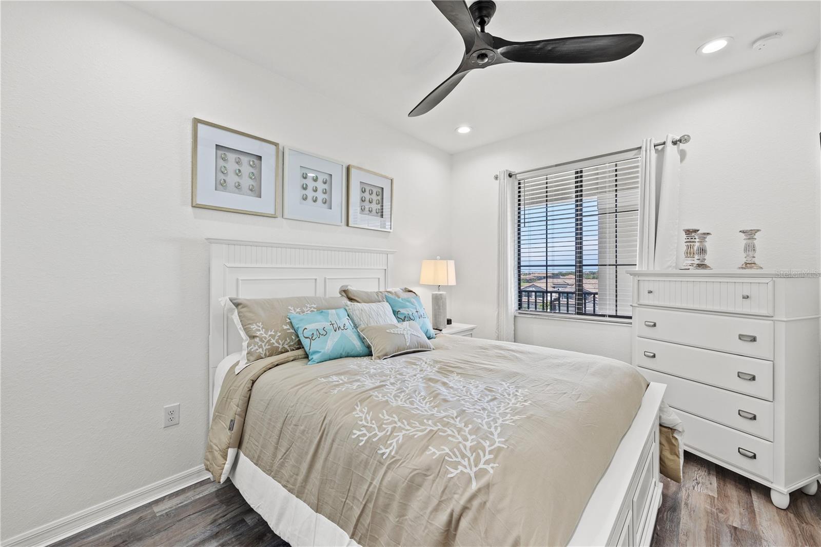 Image 14 of 100 For 18114 Gawthrop Drive 402