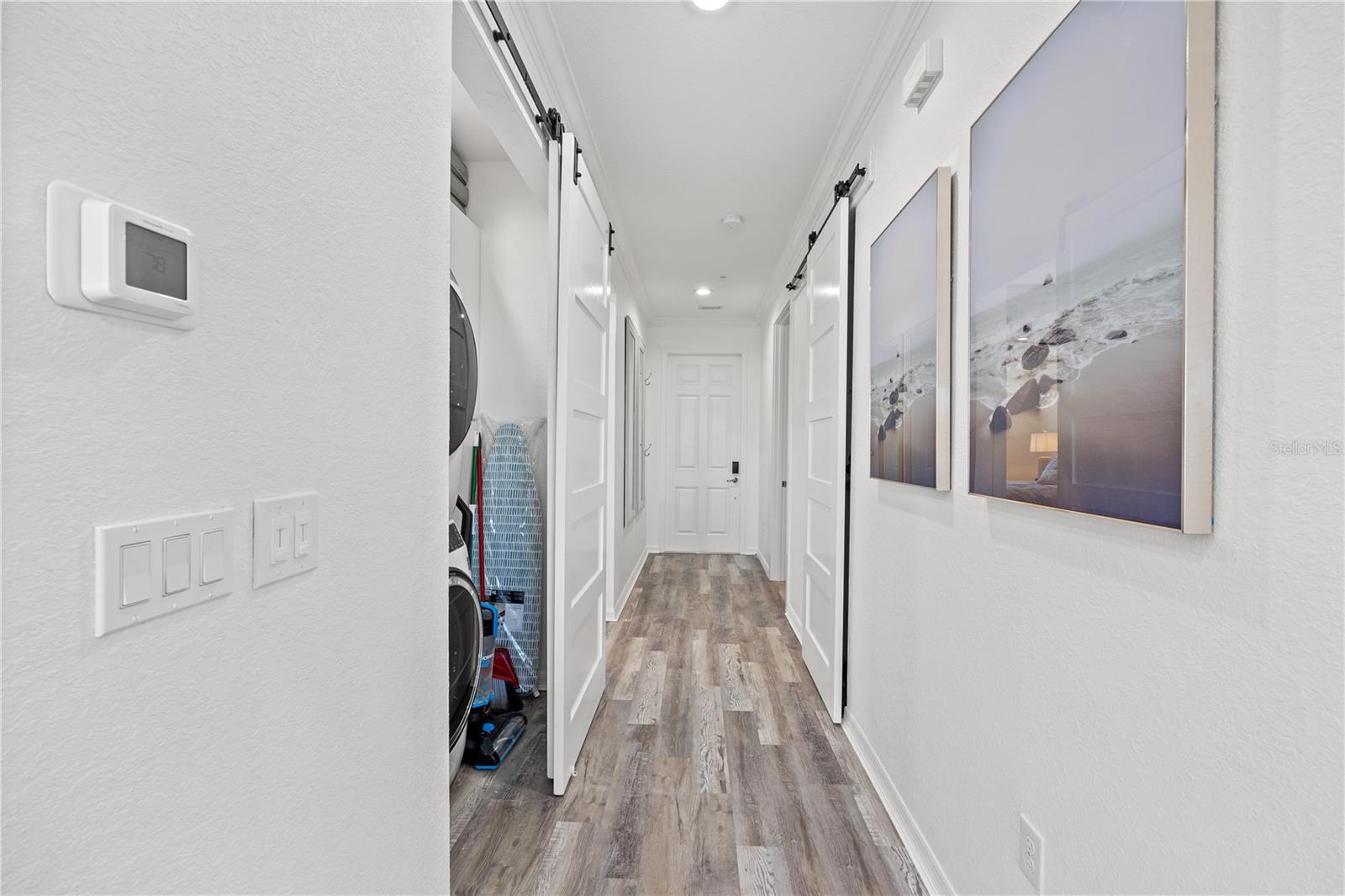 Image 19 of 100 For 18114 Gawthrop Drive 402