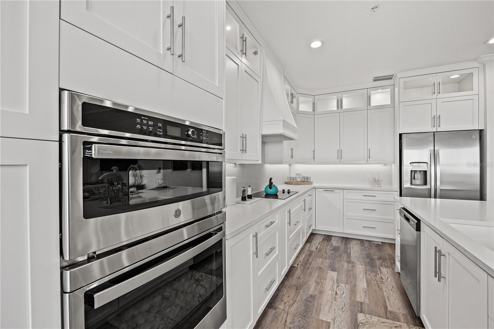 Image 25 of 100 For 18114 Gawthrop Drive 402
