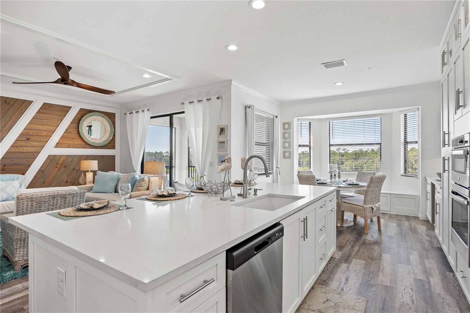 Image 26 of 100 For 18114 Gawthrop Drive 402