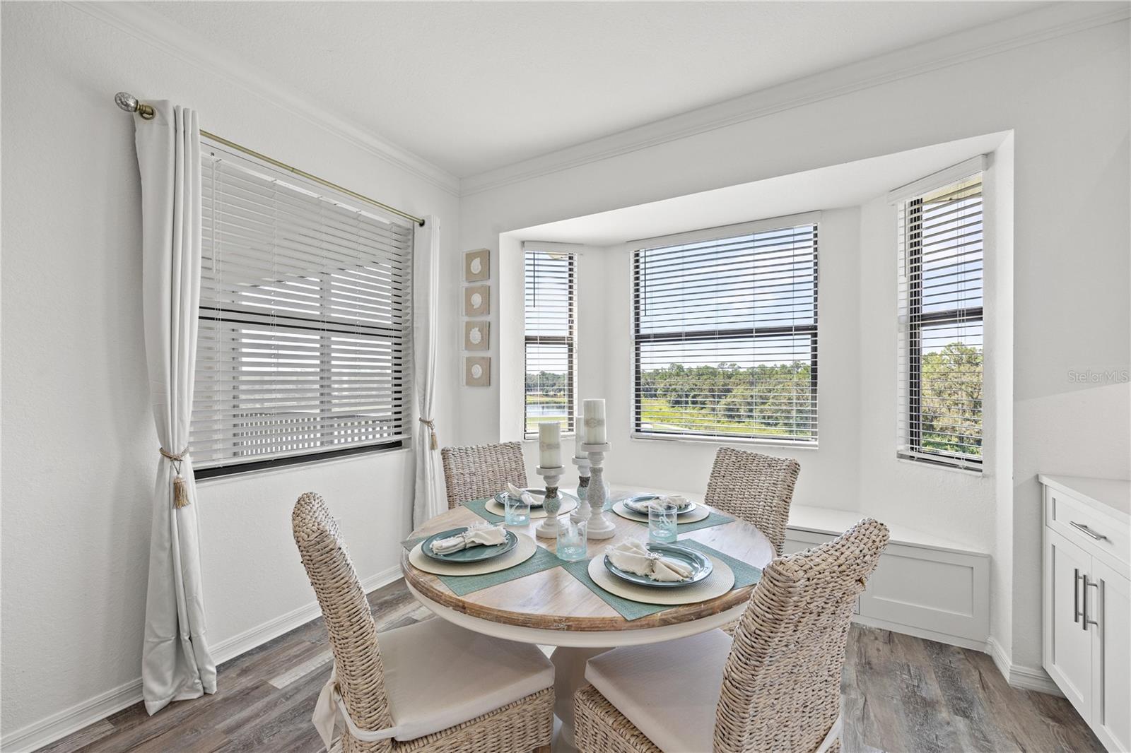 Image 27 of 100 For 18114 Gawthrop Drive 402