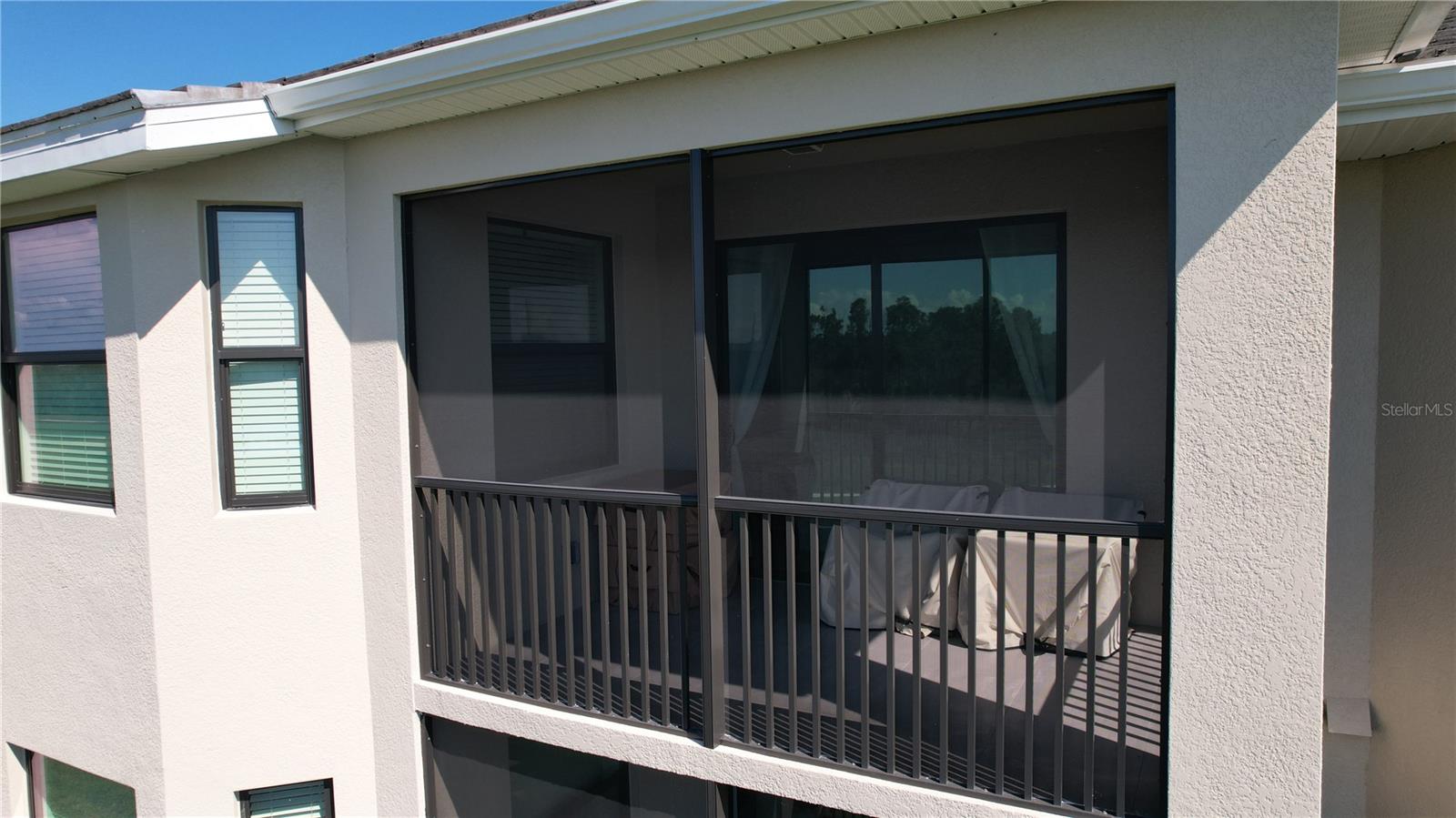 Image 33 of 100 For 18114 Gawthrop Drive 402
