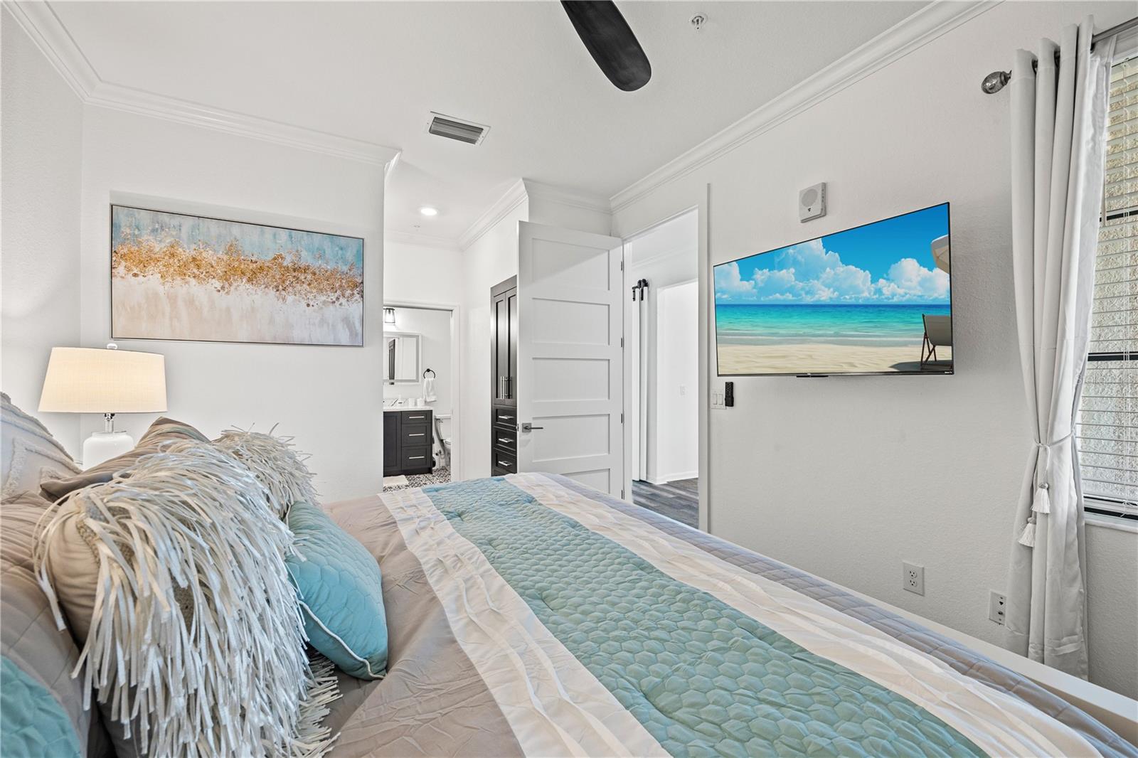 Image 9 of 100 For 18114 Gawthrop Drive 402