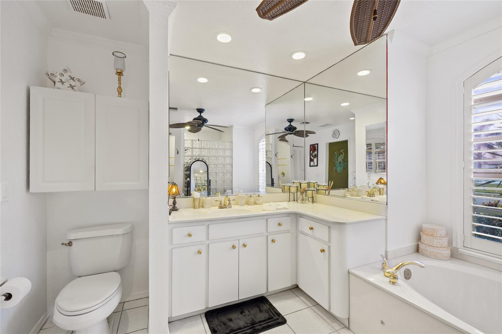 Image 23 of 50 For 490 Pine Lily Way