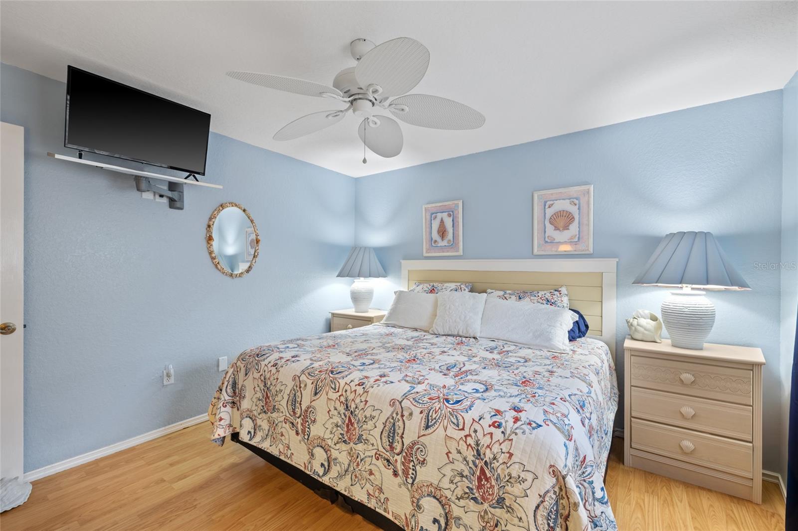 Image 24 of 50 For 490 Pine Lily Way