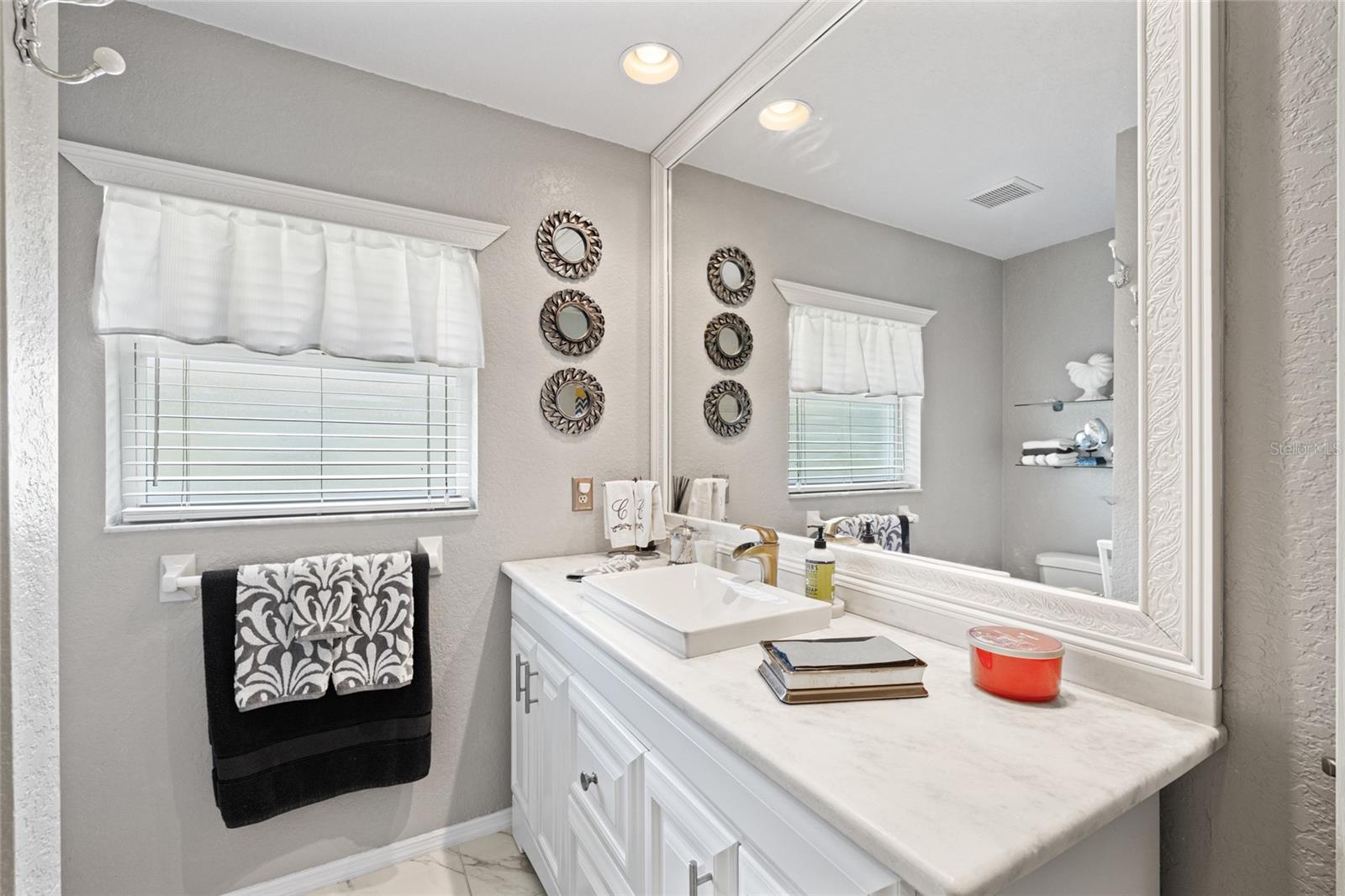 Image 26 of 50 For 490 Pine Lily Way
