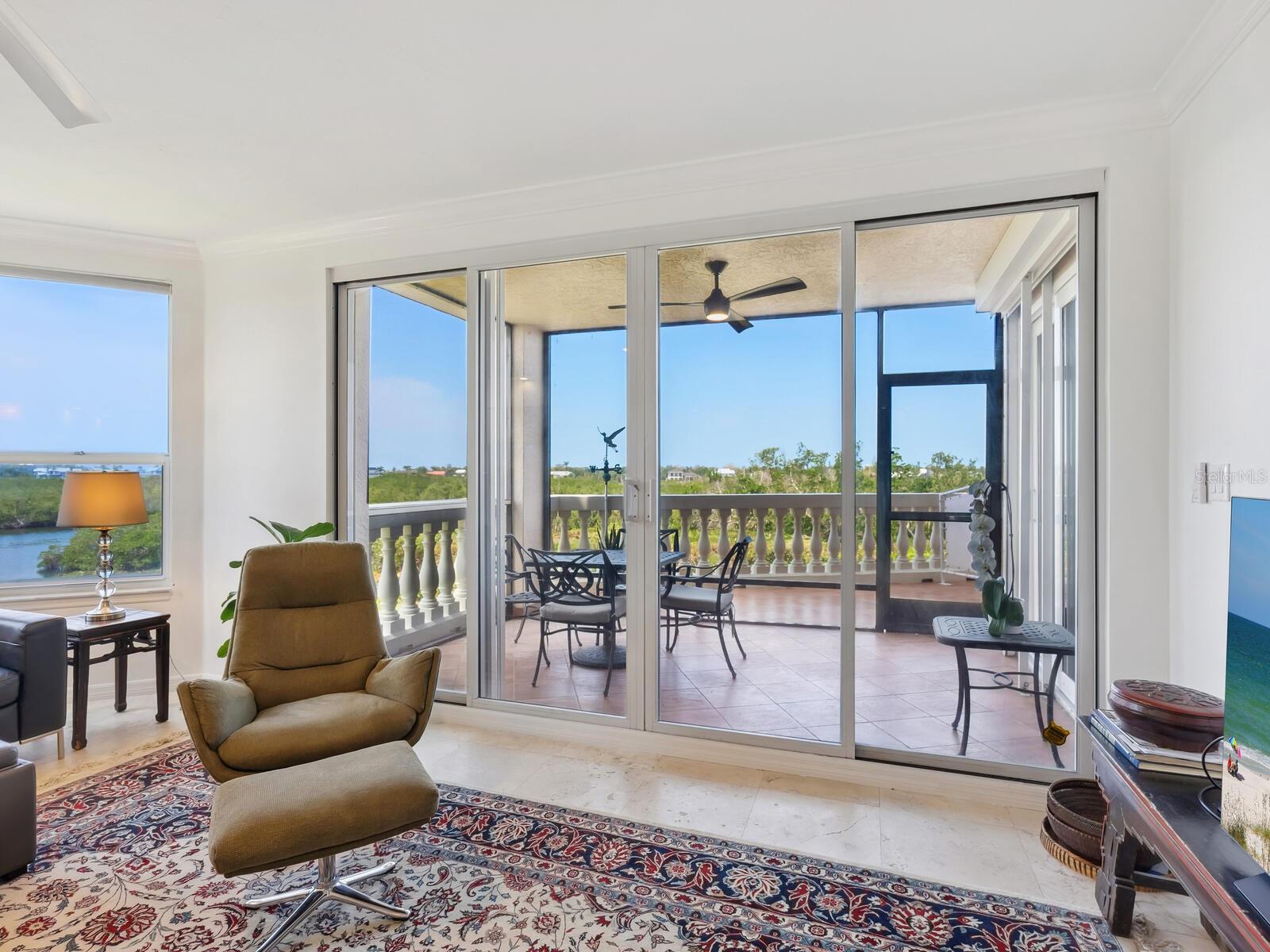 Image 10 of 61 For 5430 Eagles Point Circle 101