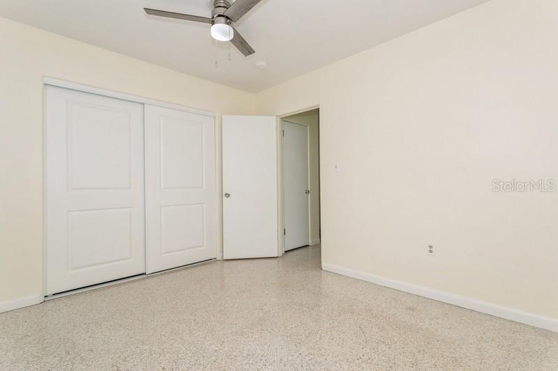 Image 17 of 35 For 2804 Mark Drive