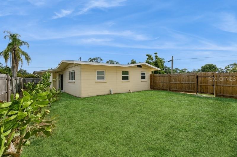 Image 6 of 35 For 2804 Mark Drive