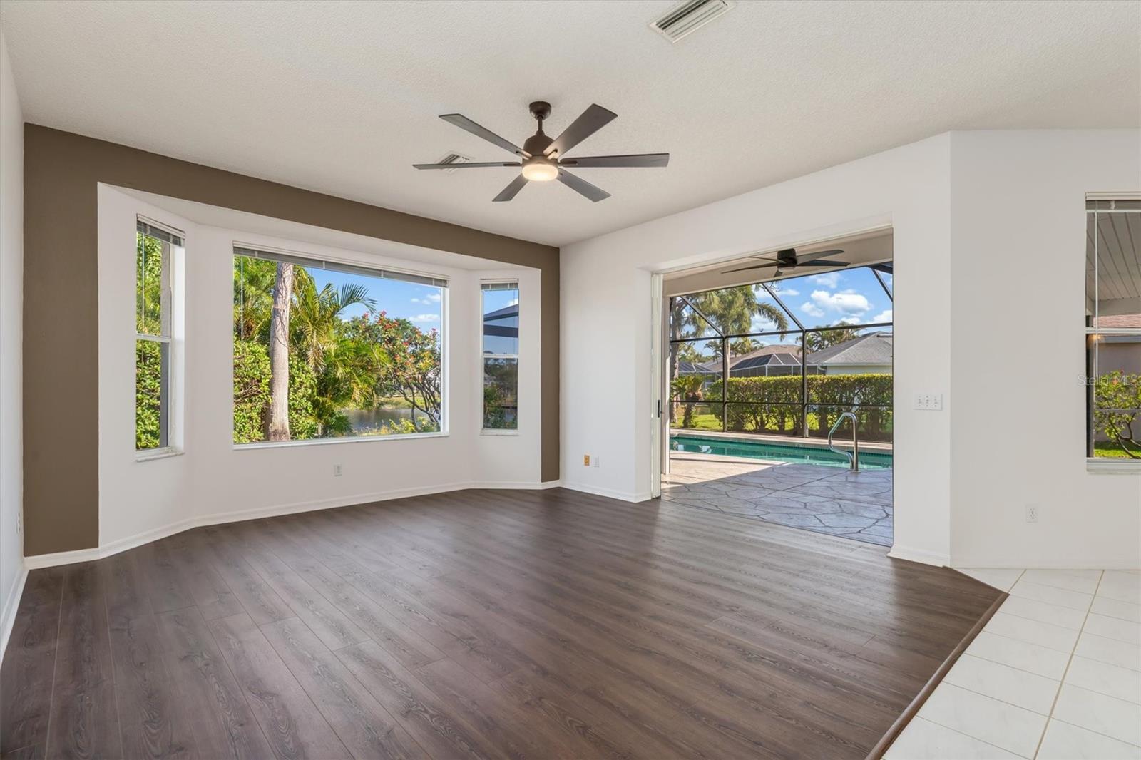 Image 11 of 48 For 4063 Westbourne Circle