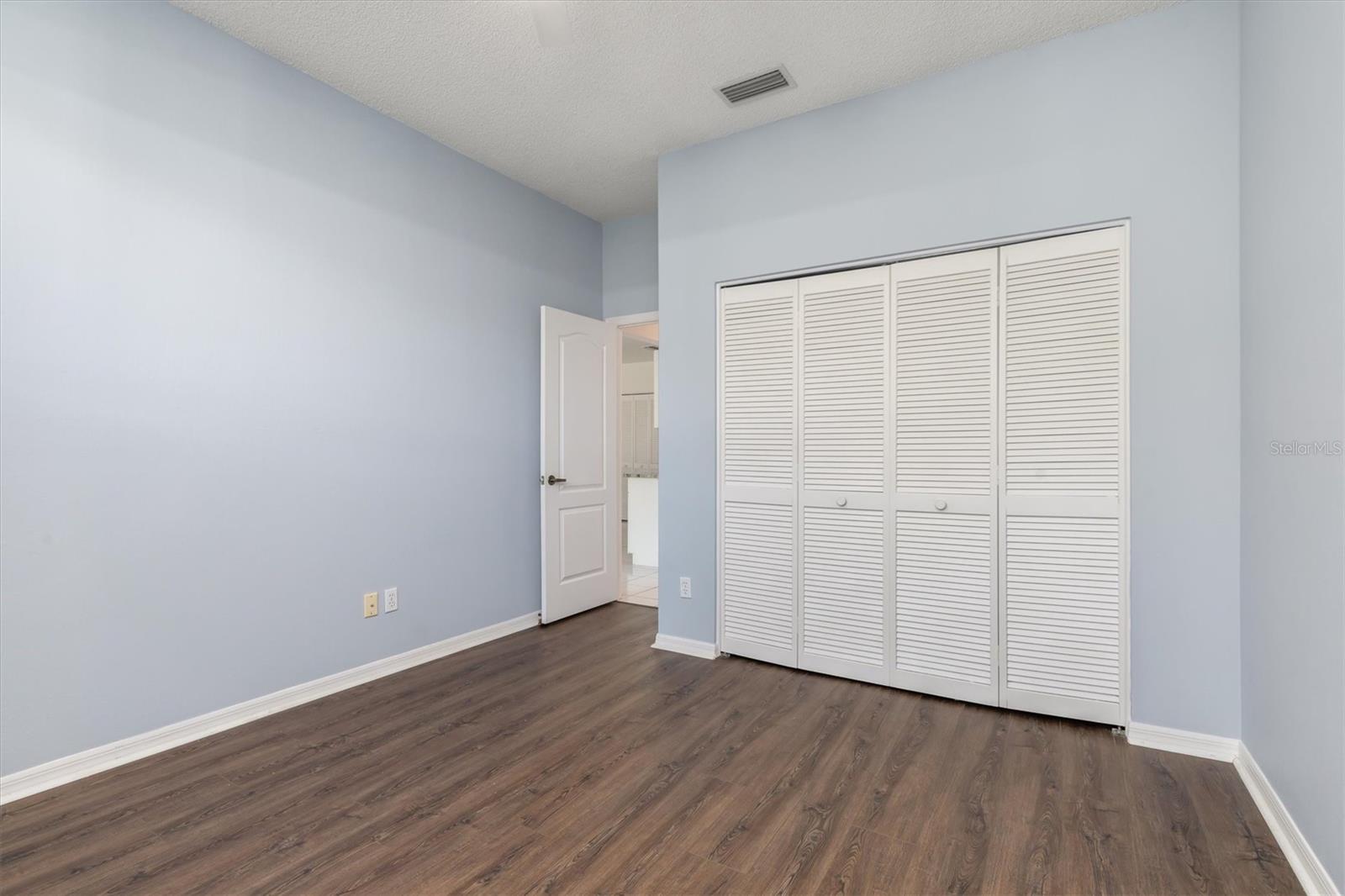Image 16 of 48 For 4063 Westbourne Circle