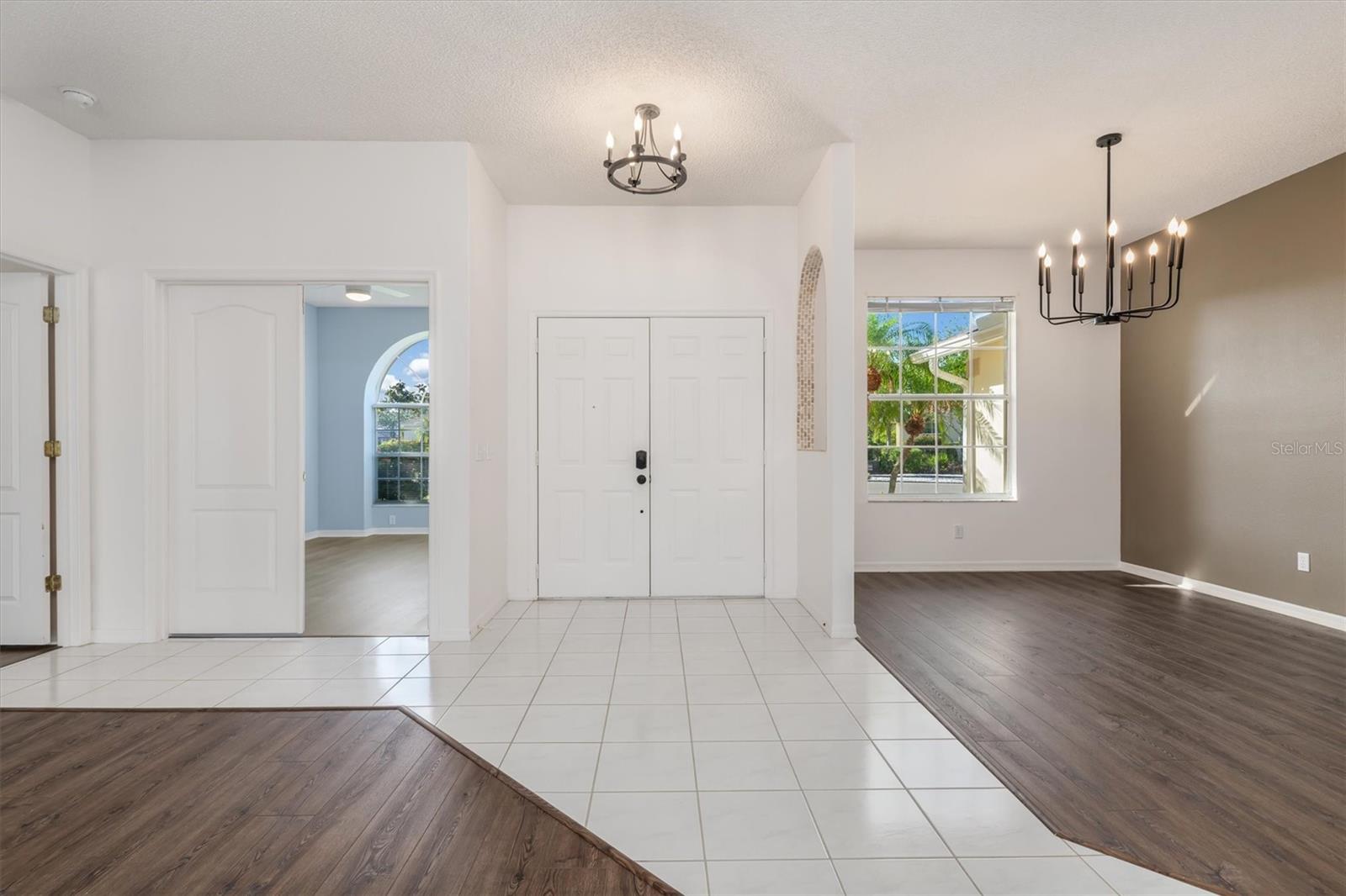 Image 3 of 48 For 4063 Westbourne Circle