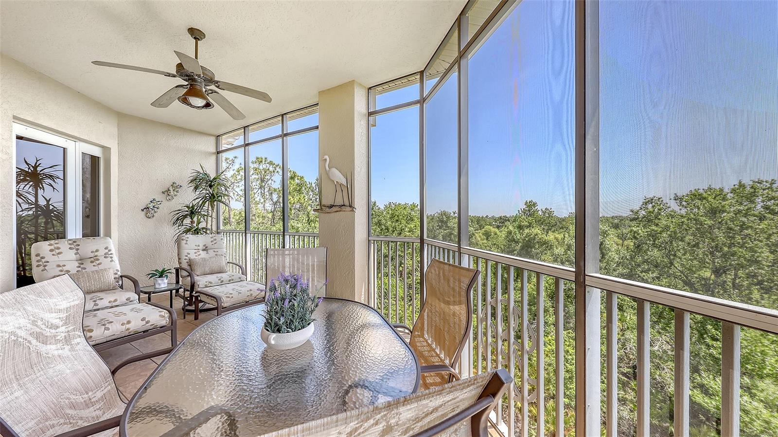Image 12 of 62 For 6465 Watercrest Way 404