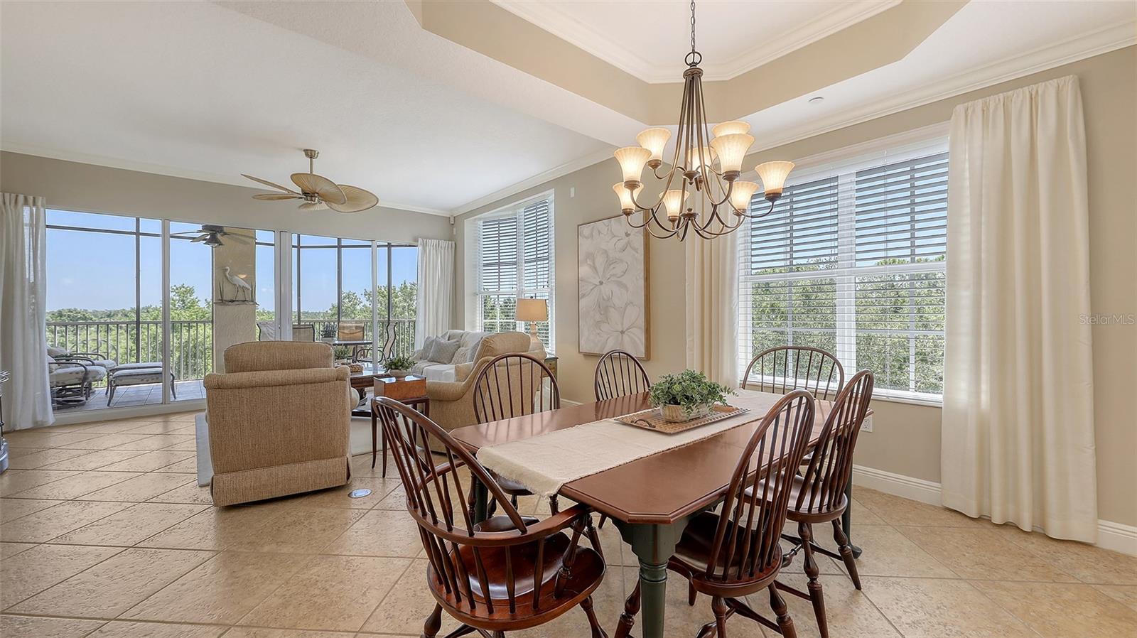 Image 14 of 62 For 6465 Watercrest Way 404