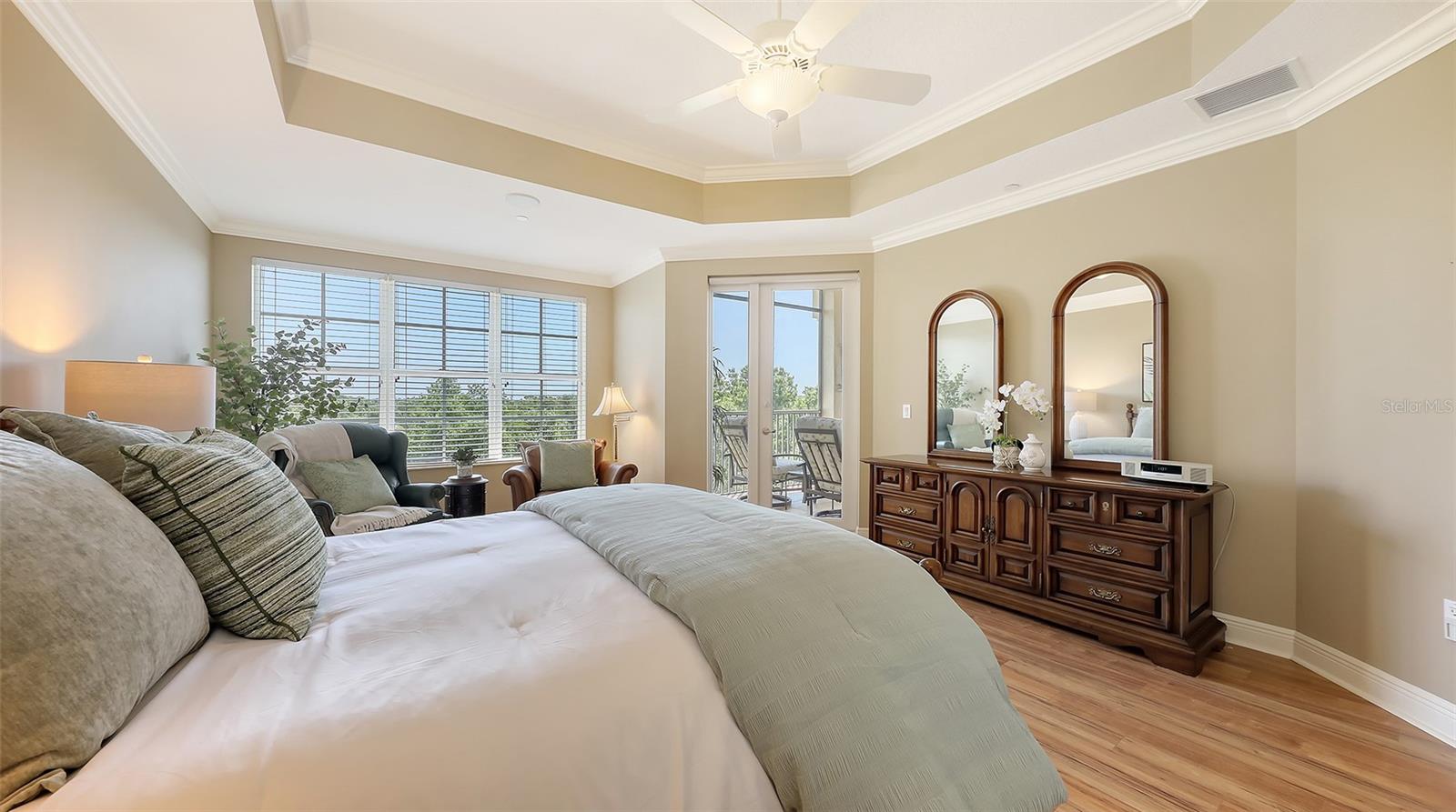 Image 23 of 62 For 6465 Watercrest Way 404