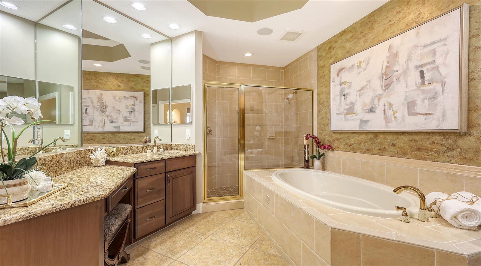 Image 26 of 62 For 6465 Watercrest Way 404