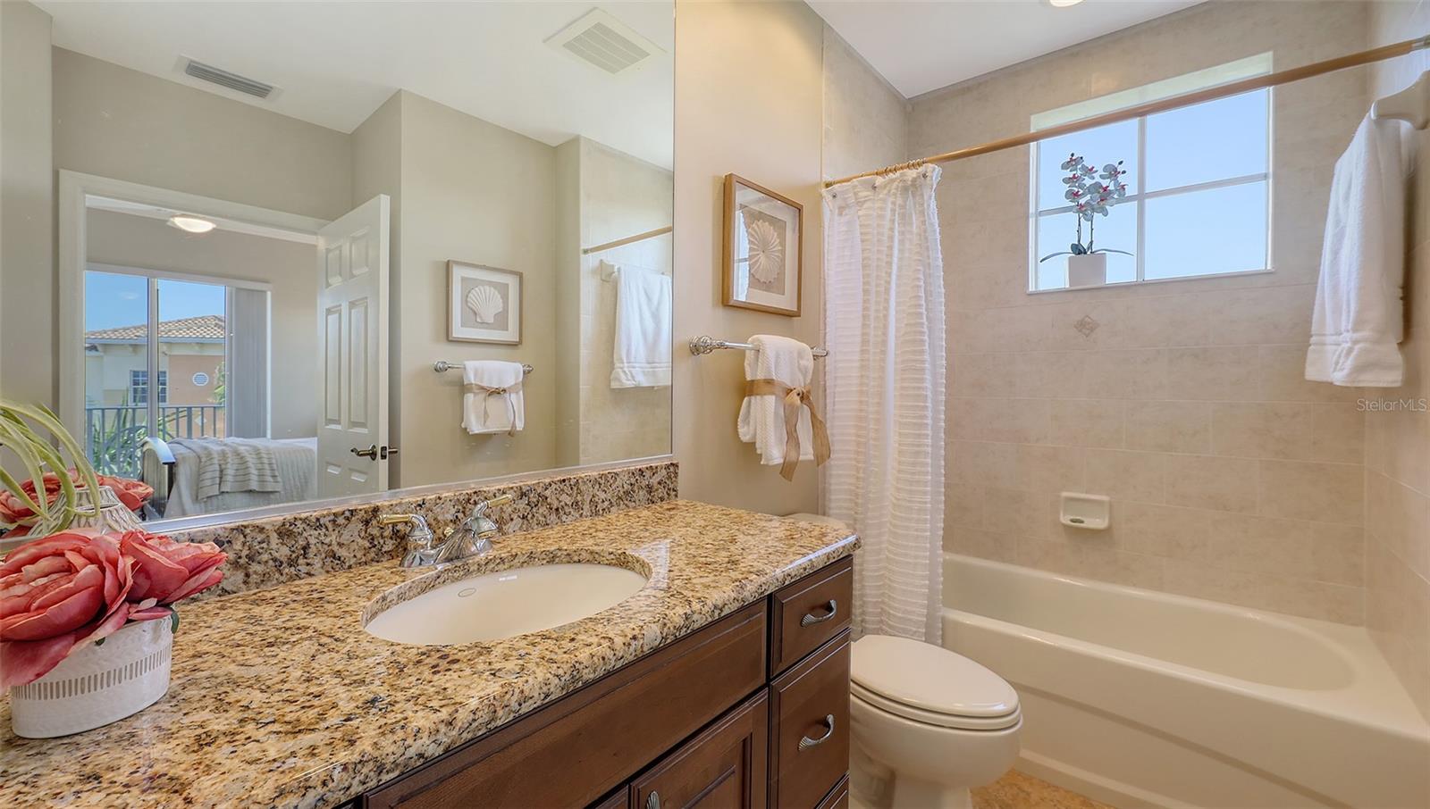 Image 37 of 62 For 6465 Watercrest Way 404
