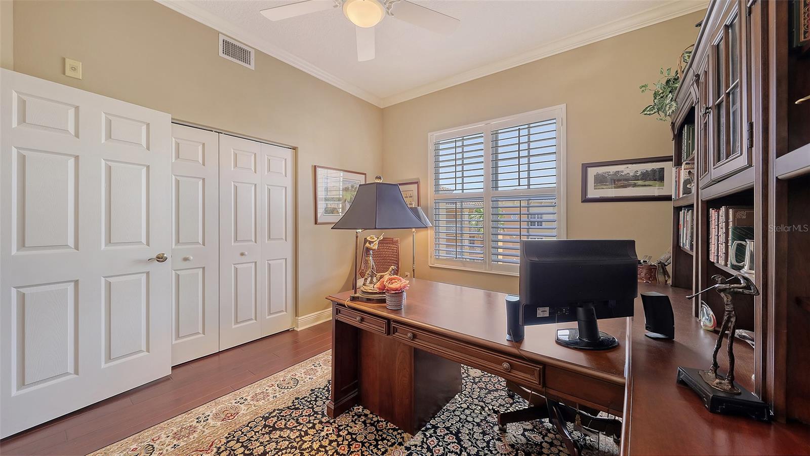 Image 38 of 62 For 6465 Watercrest Way 404