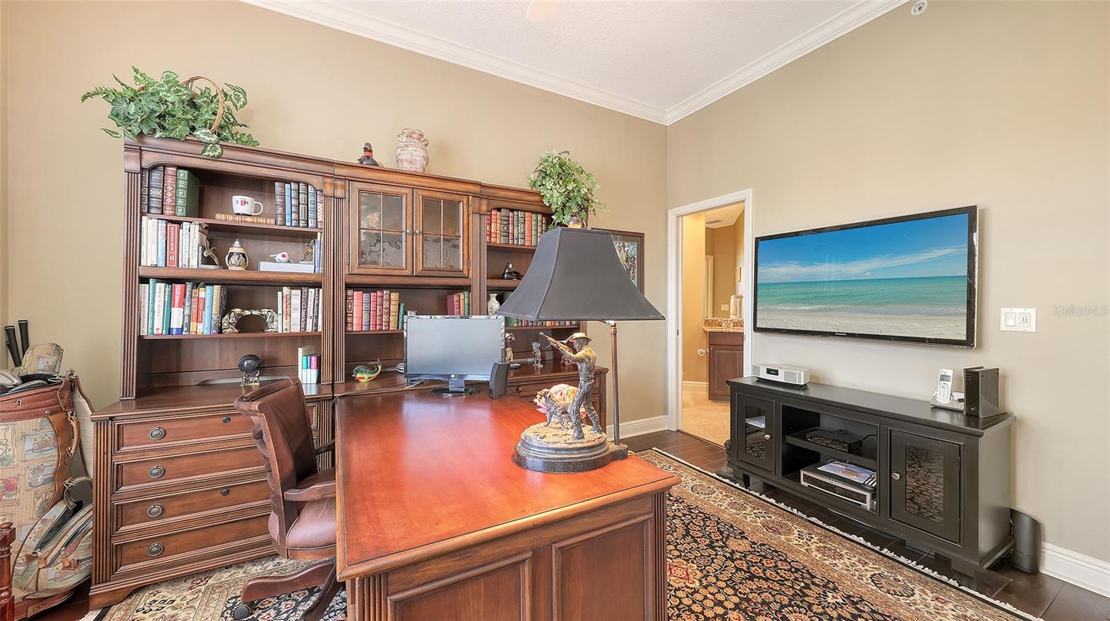 Image 39 of 62 For 6465 Watercrest Way 404