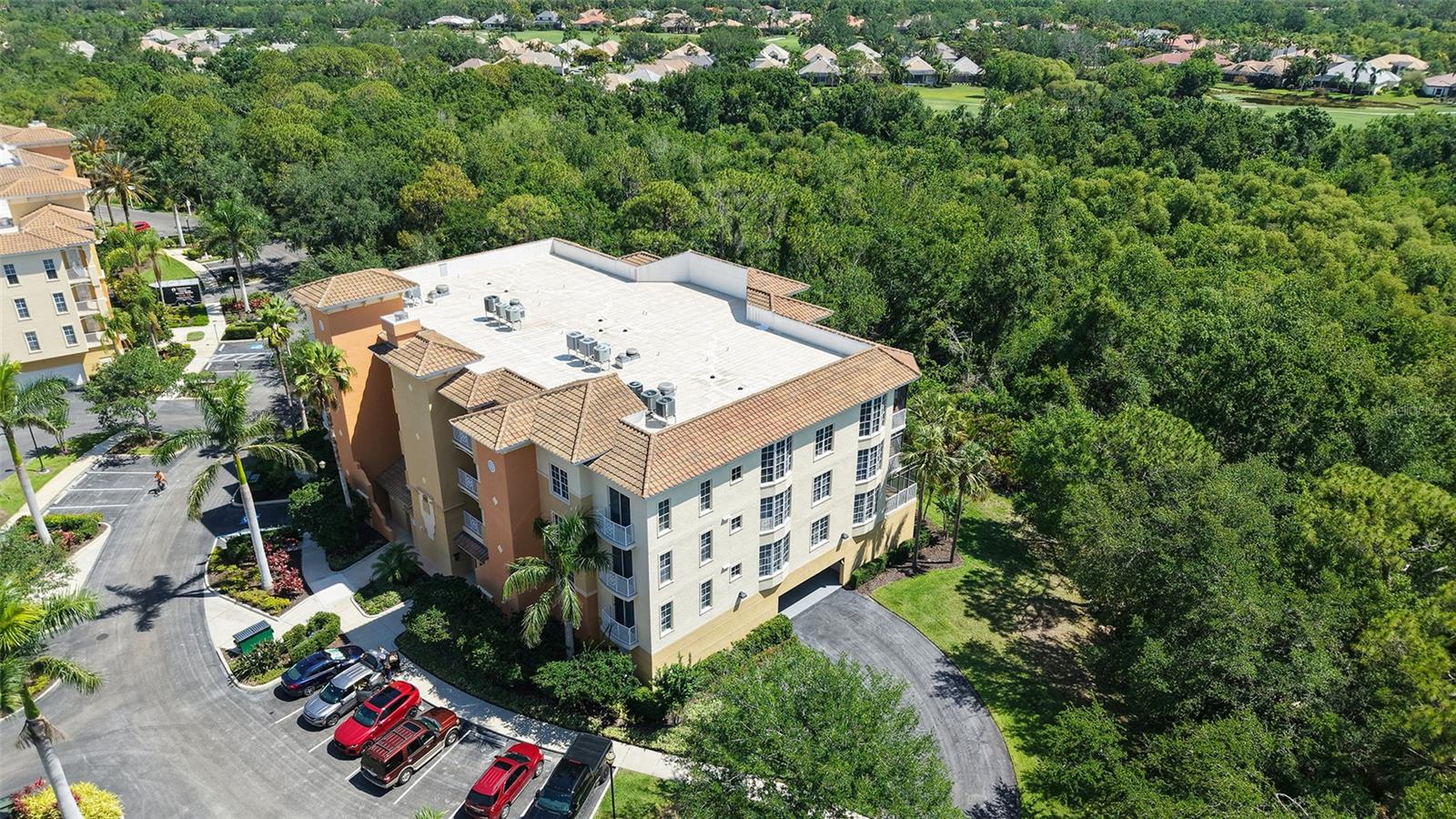 Image 49 of 62 For 6465 Watercrest Way 404