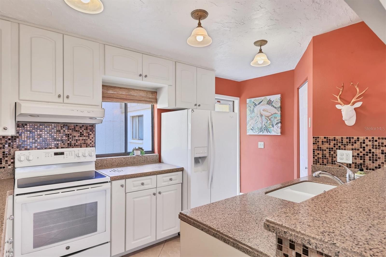 Image 13 of 43 For 6412 Sun Eagle Lane