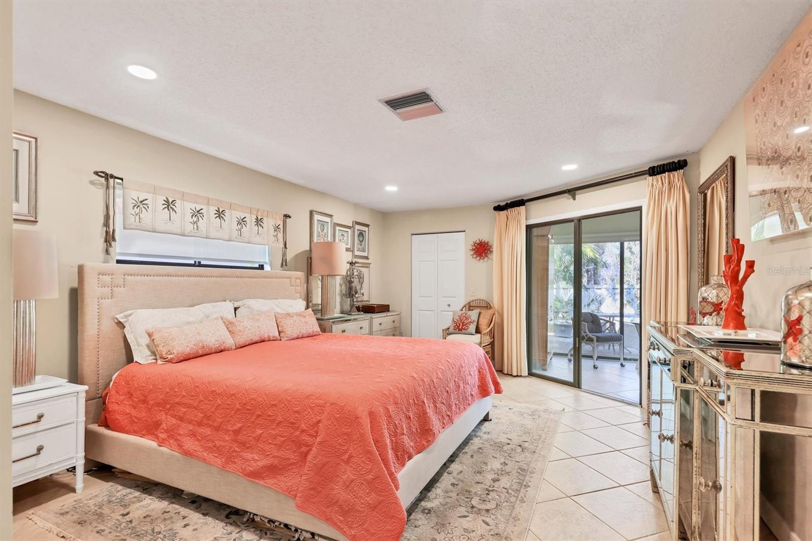 Image 19 of 43 For 6412 Sun Eagle Lane