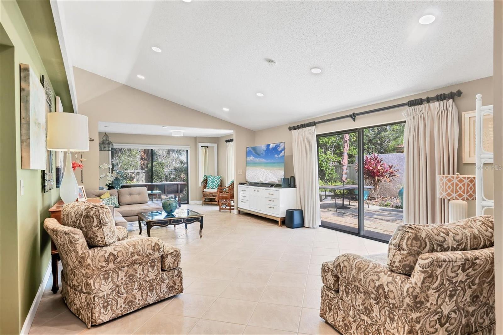 Image 8 of 43 For 6412 Sun Eagle Lane