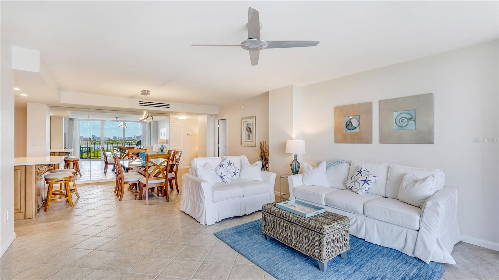 Image 10 of 64 For 1212 Benjamin Franklin Drive 909