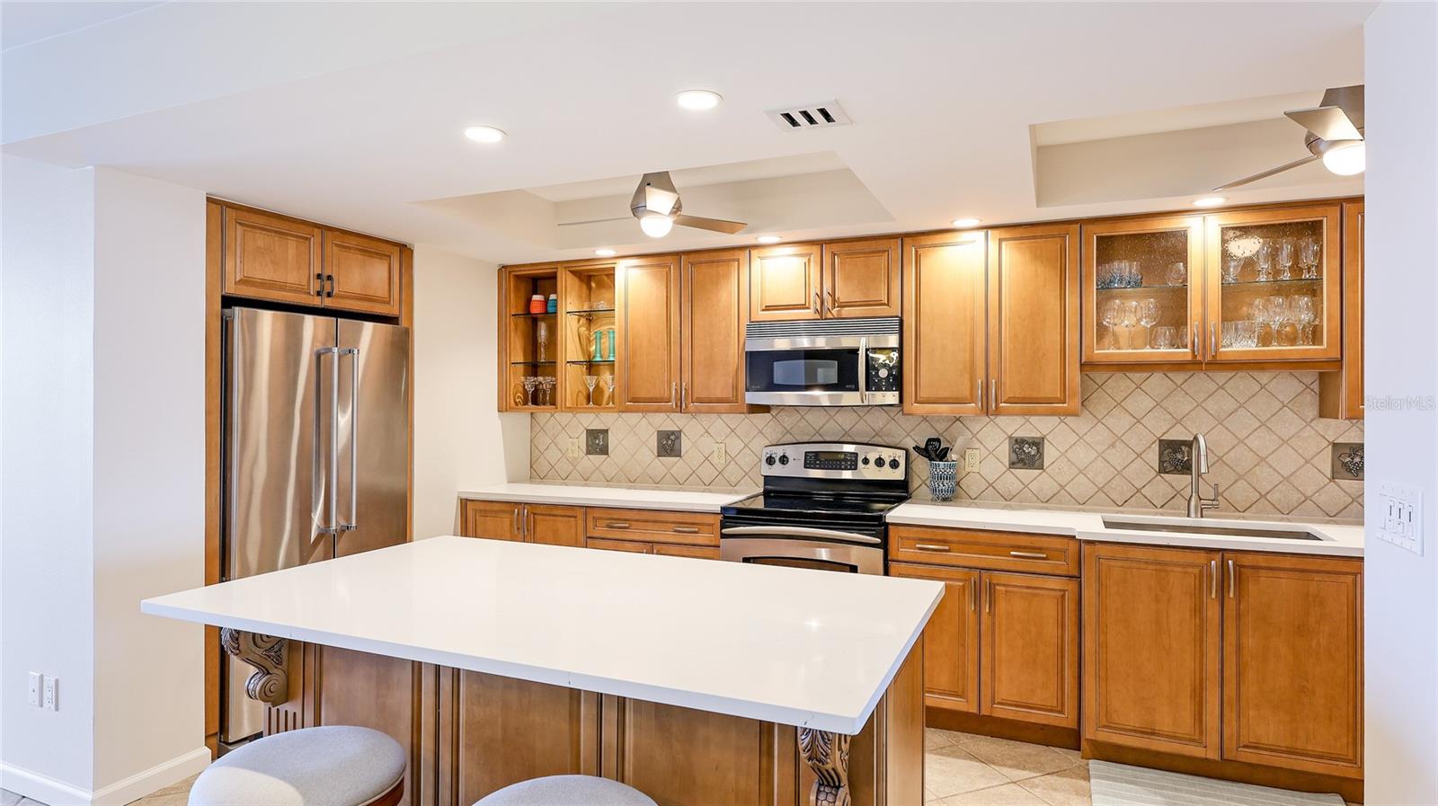 Image 14 of 64 For 1212 Benjamin Franklin Drive 909