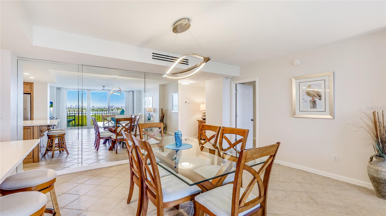 Image 15 of 64 For 1212 Benjamin Franklin Drive 909