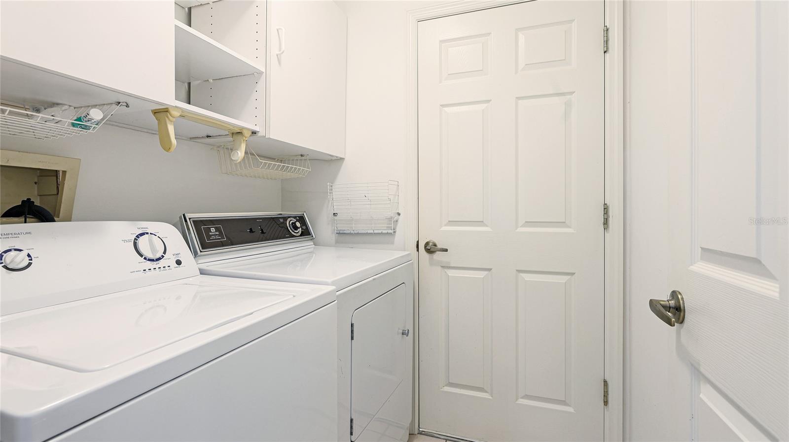Image 13 of 31 For 7044 Woodside Oaks Circle 9