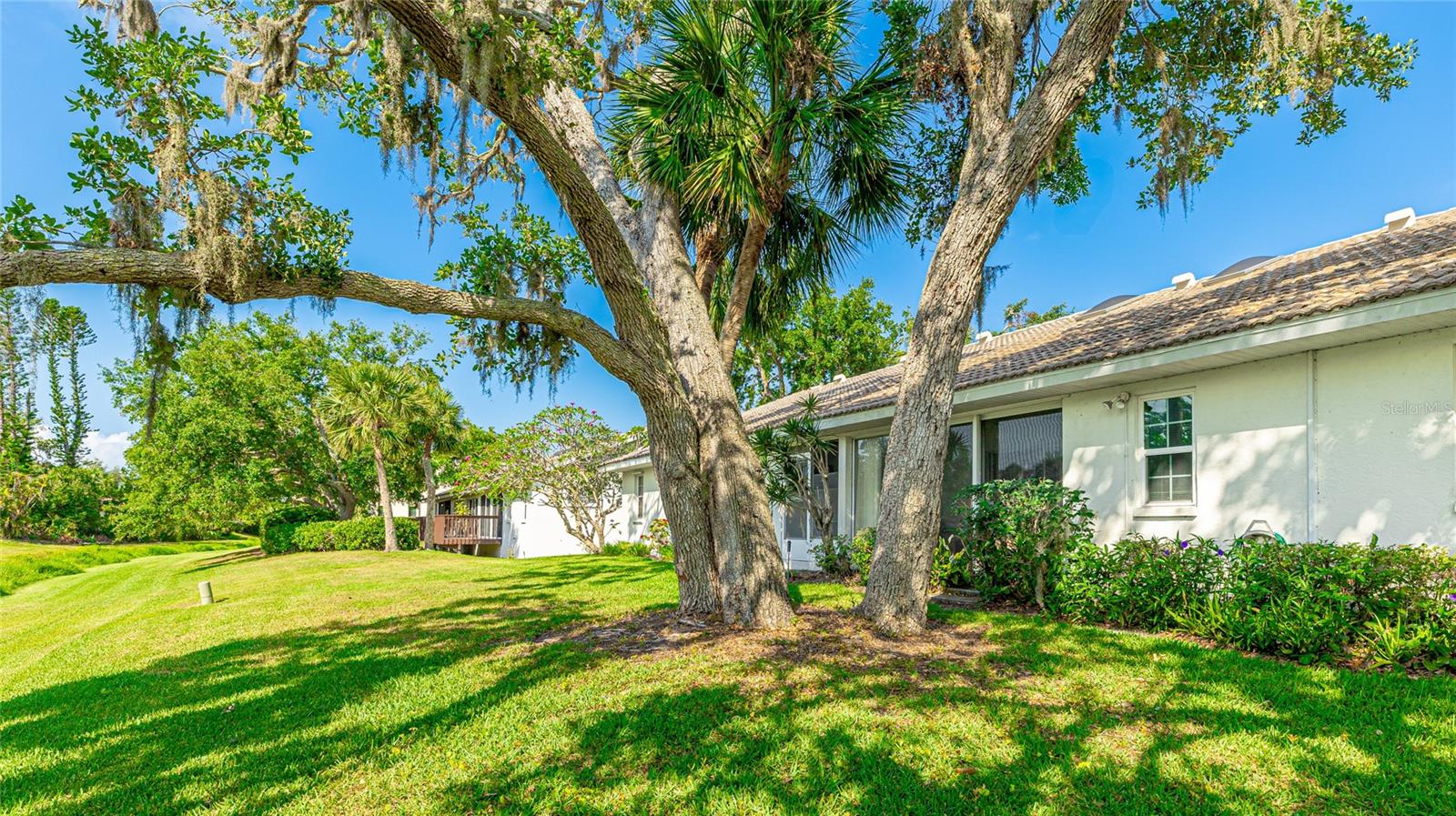 Image 25 of 31 For 7044 Woodside Oaks Circle 9