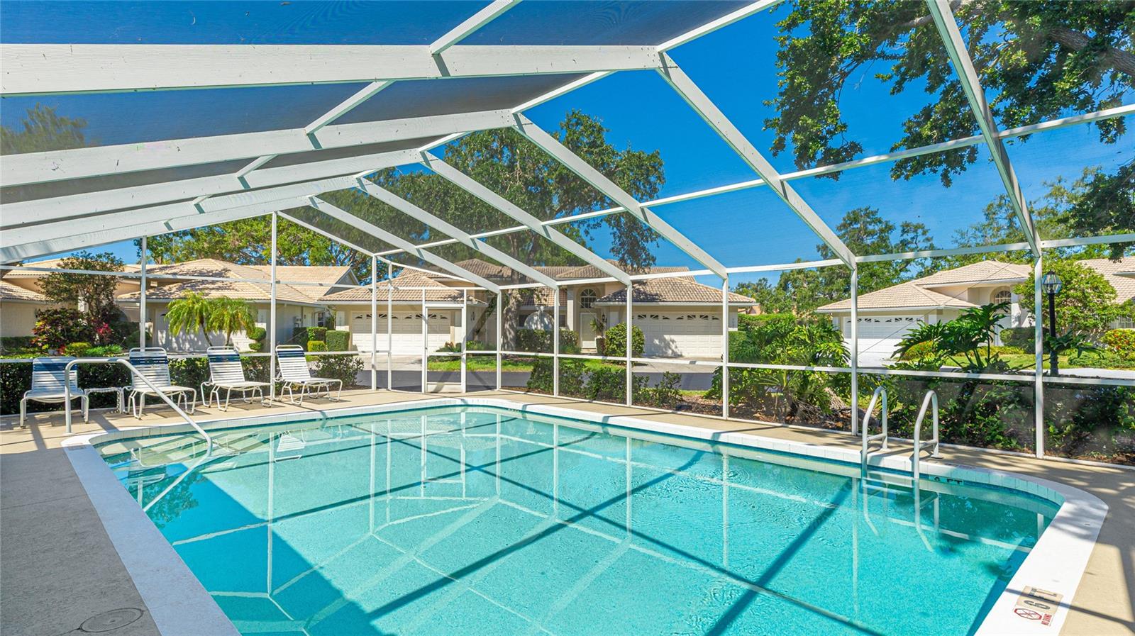 Image 28 of 31 For 7044 Woodside Oaks Circle 9