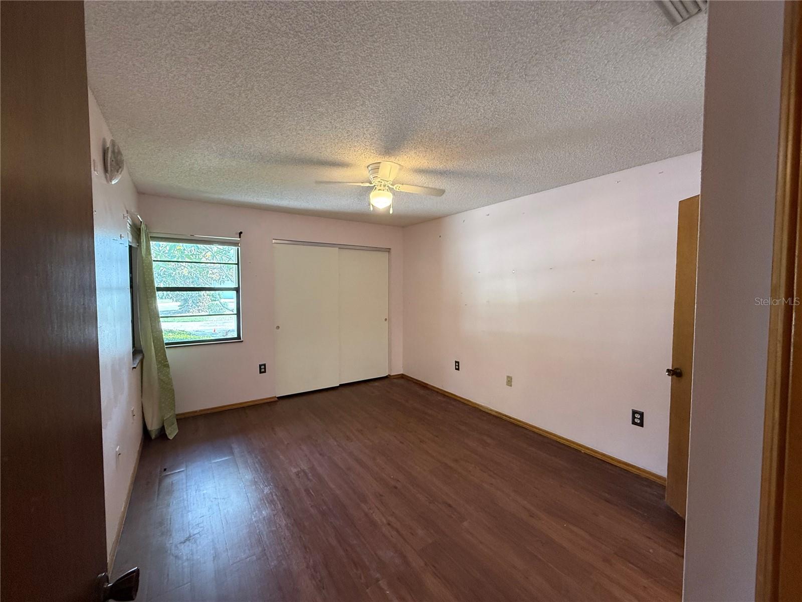 Image 11 of 29 For 3957 Bearded Oaks Court