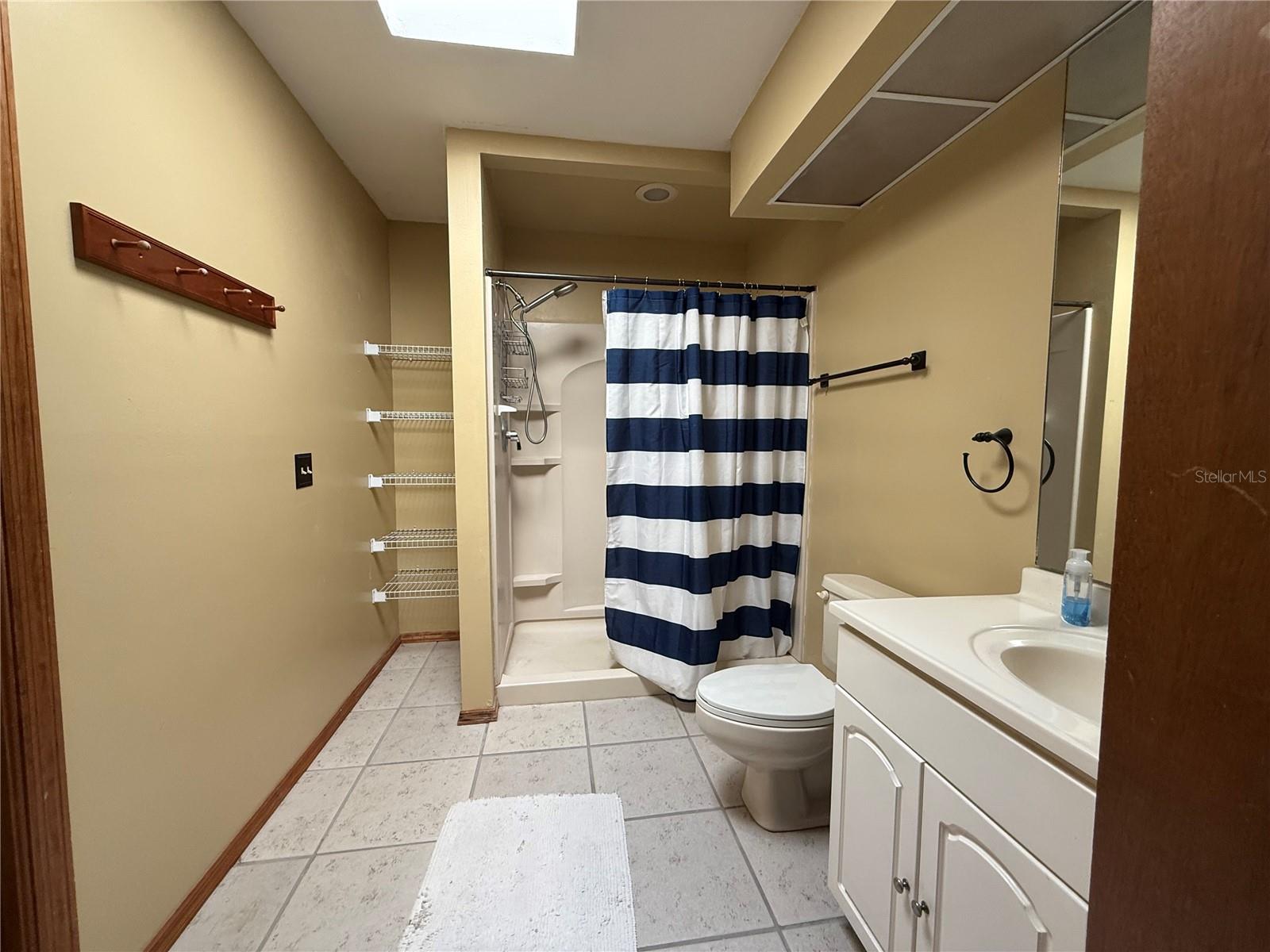 Image 15 of 29 For 3957 Bearded Oaks Court