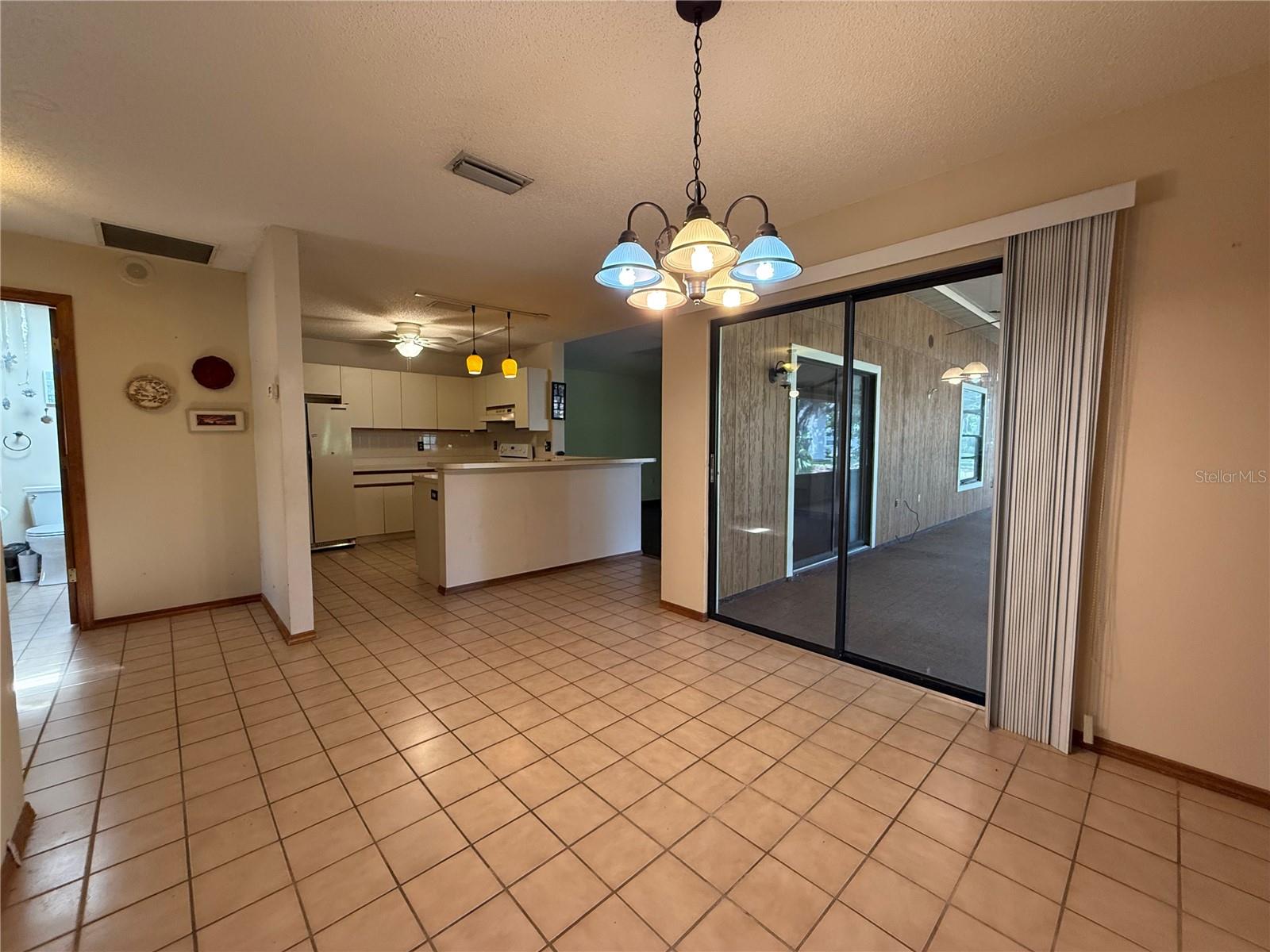 Image 4 of 29 For 3957 Bearded Oaks Court