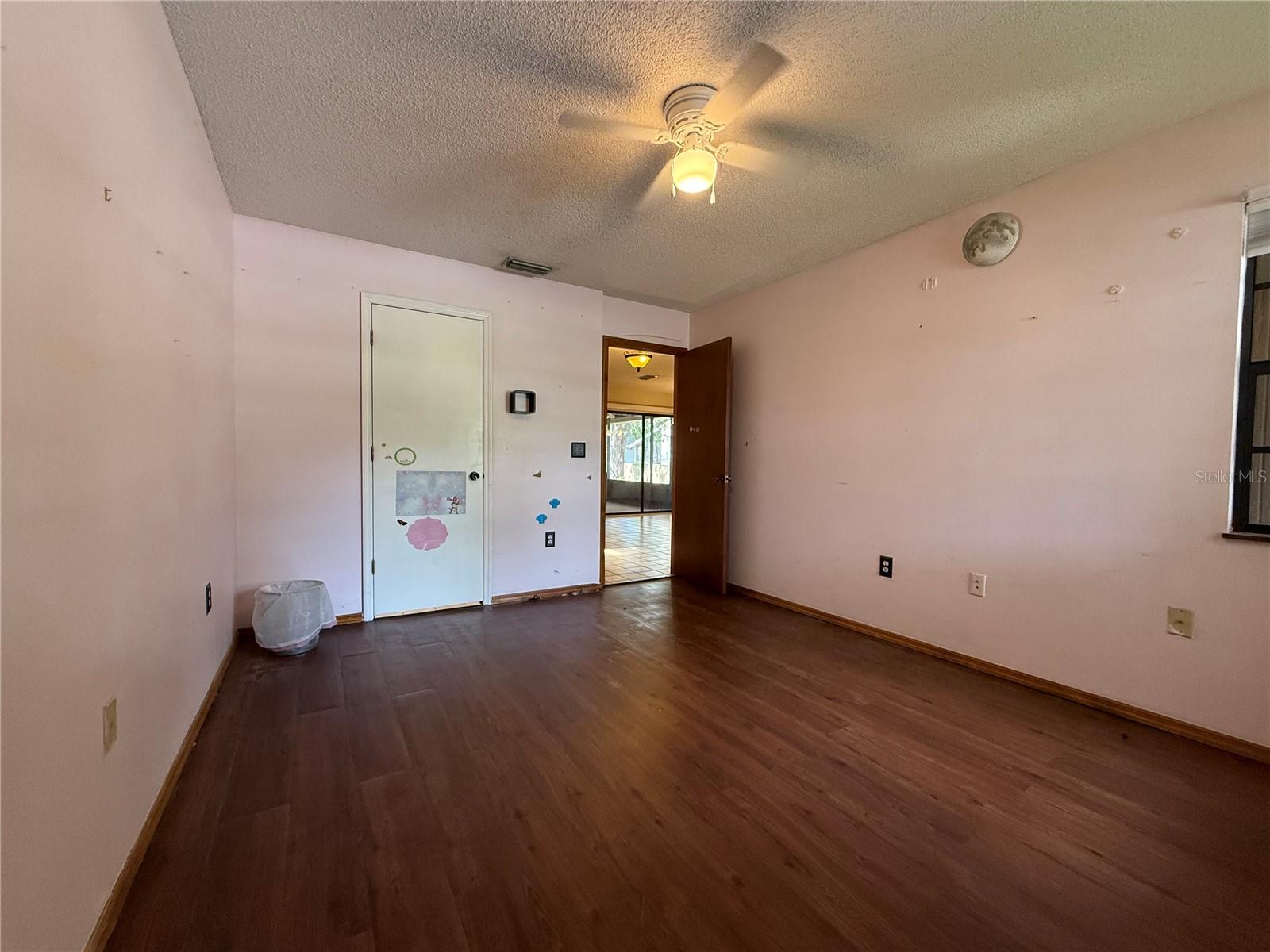 Image 9 of 29 For 3957 Bearded Oaks Court