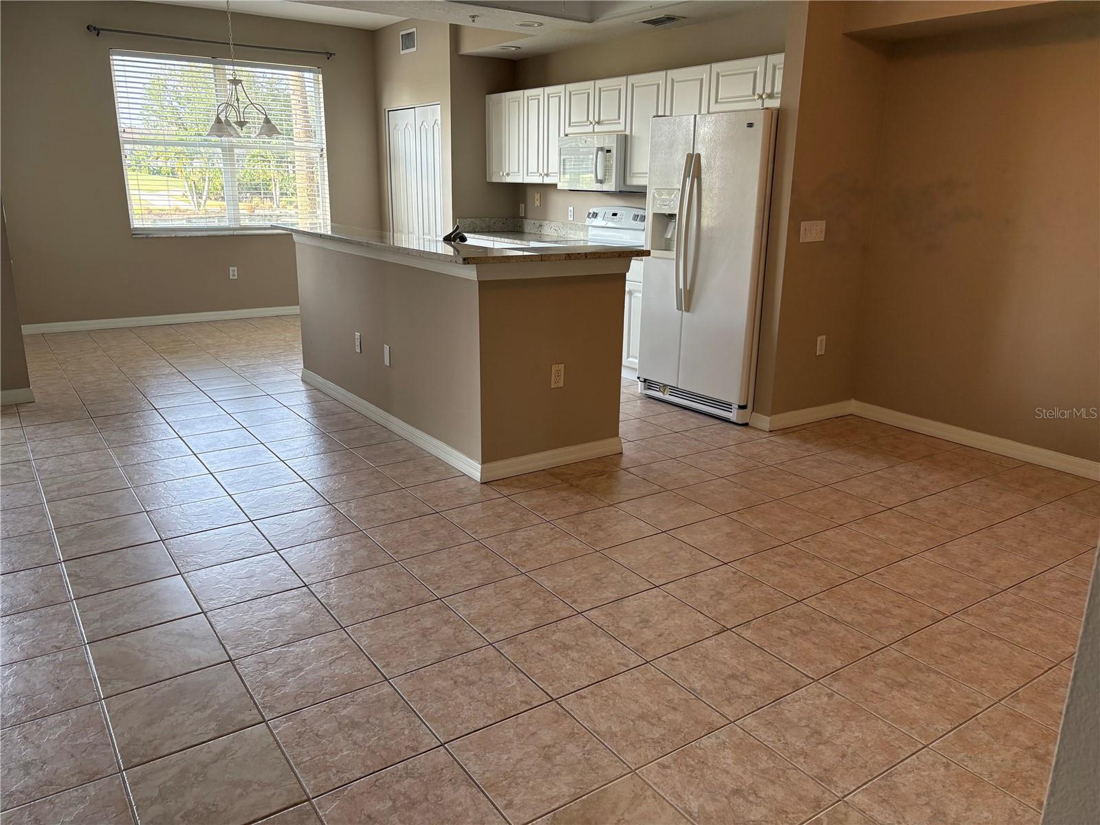 Image 5 of 31 For 5330 Hyland Hills Avenue 2314