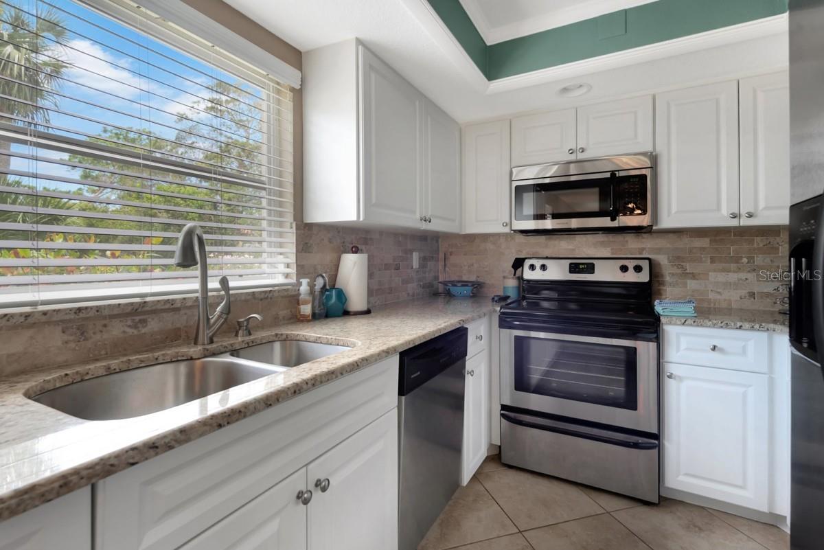 Image 5 of 24 For 600 Manatee Avenue 143