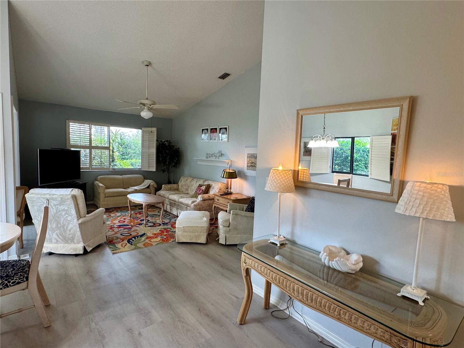 Image 13 of 52 For 3002 Sail Pointe Circle 1b