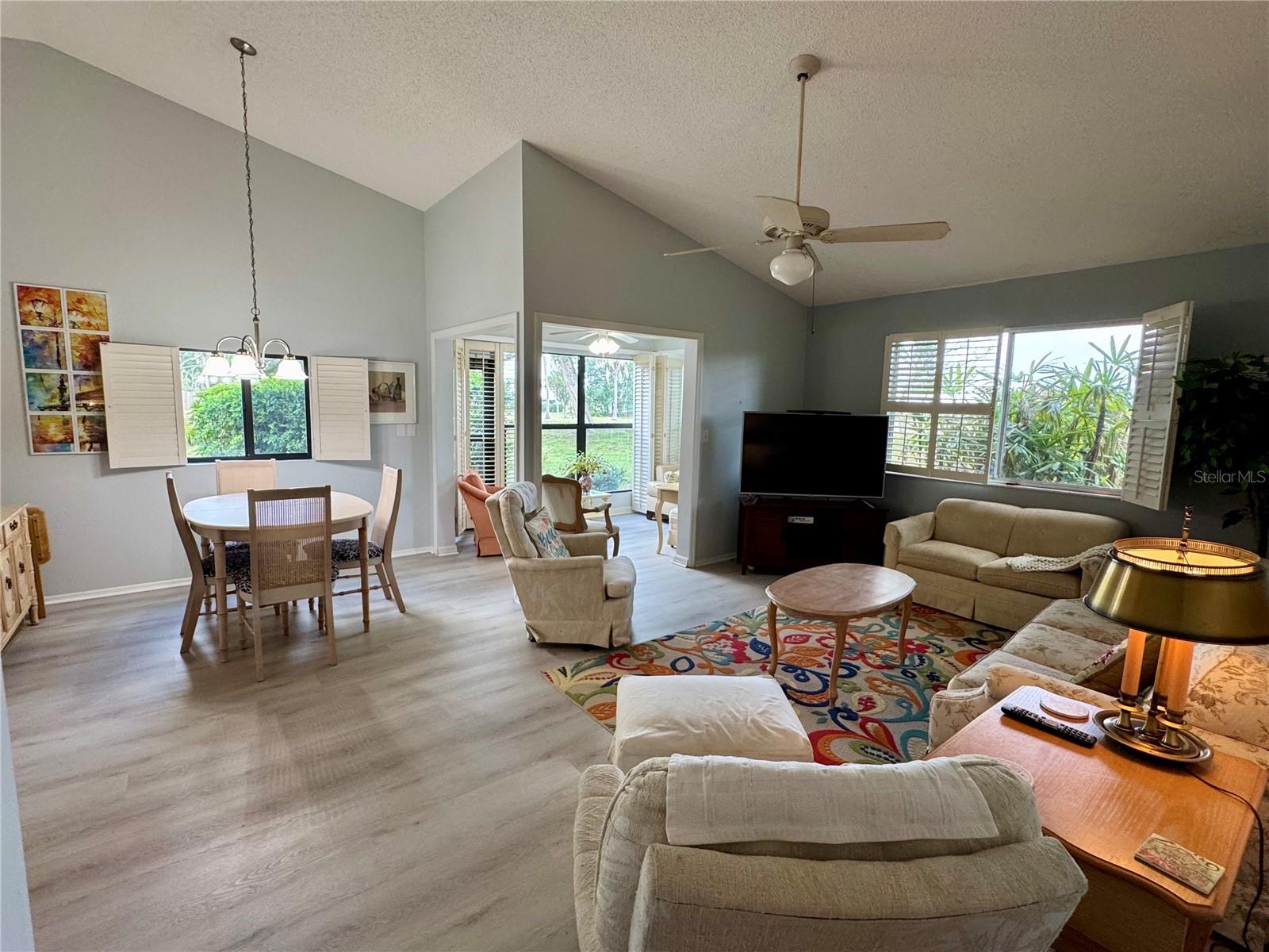 Image 2 of 52 For 3002 Sail Pointe Circle 1b