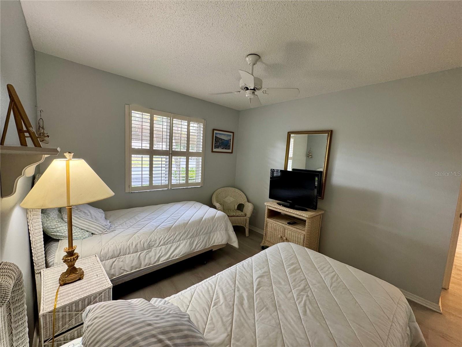 Image 37 of 52 For 3002 Sail Pointe Circle 1b