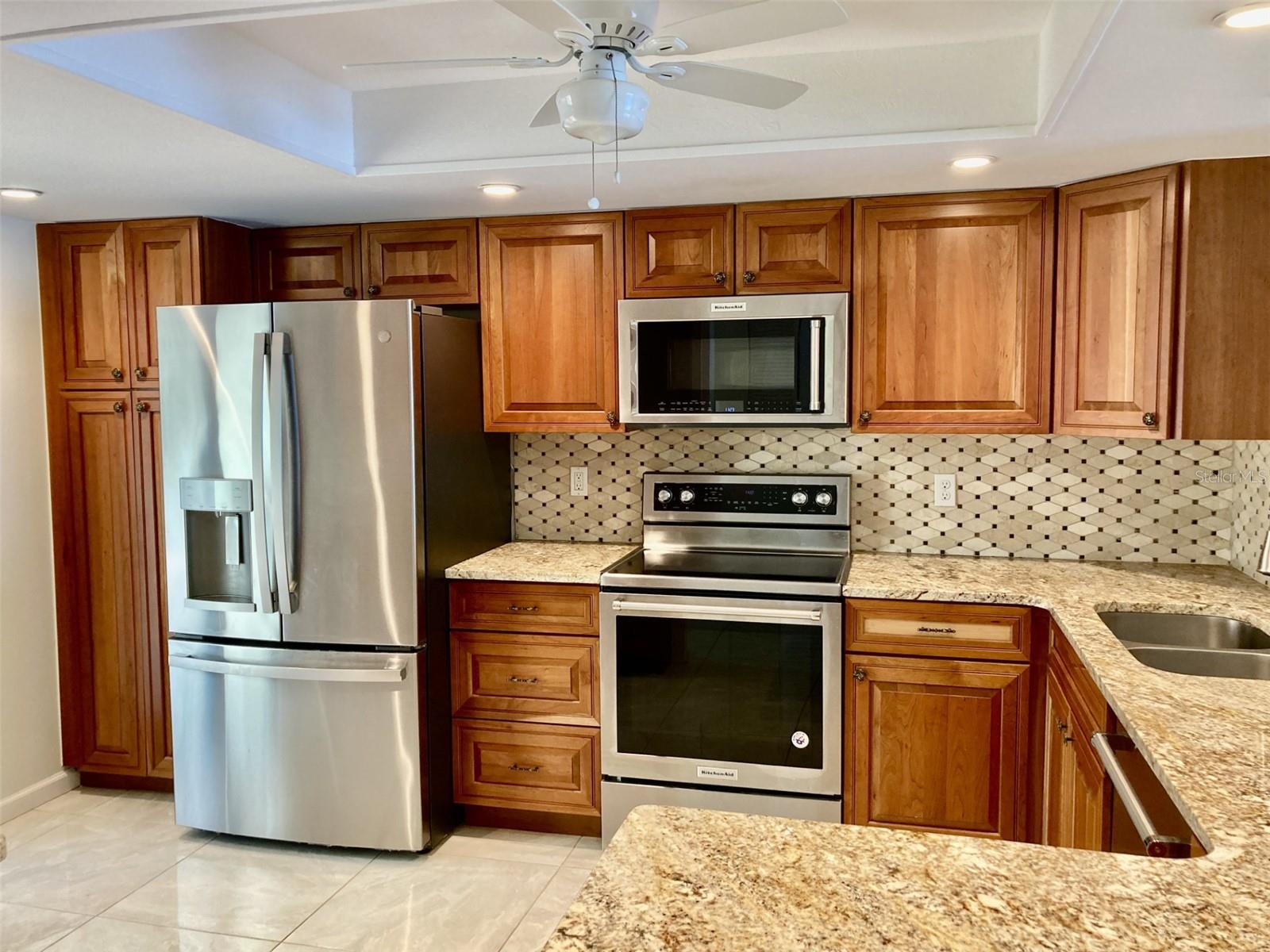 Image 11 of 26 For 6430 Sun Eagle Lane 203