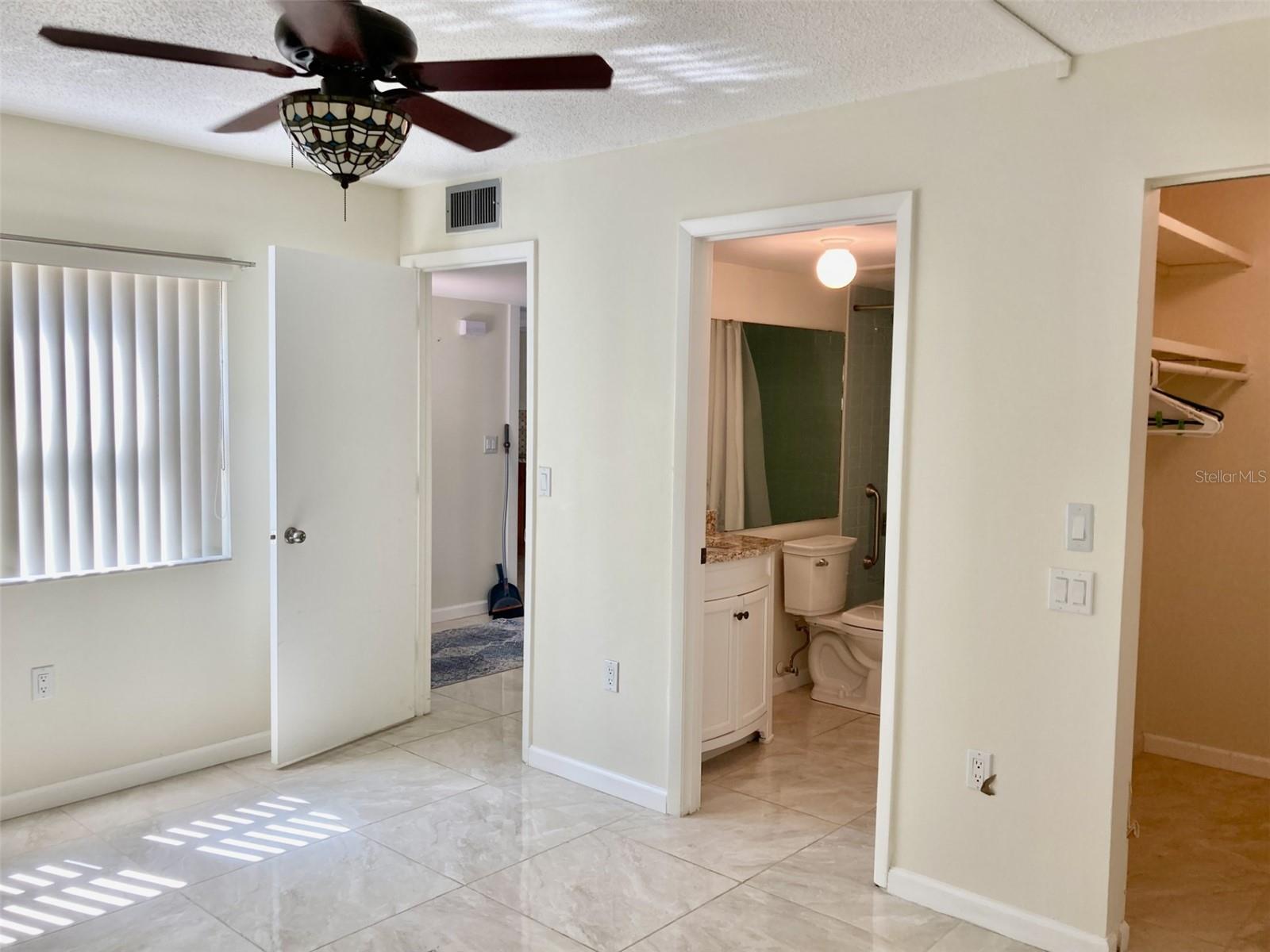 Image 18 of 26 For 6430 Sun Eagle Lane 203