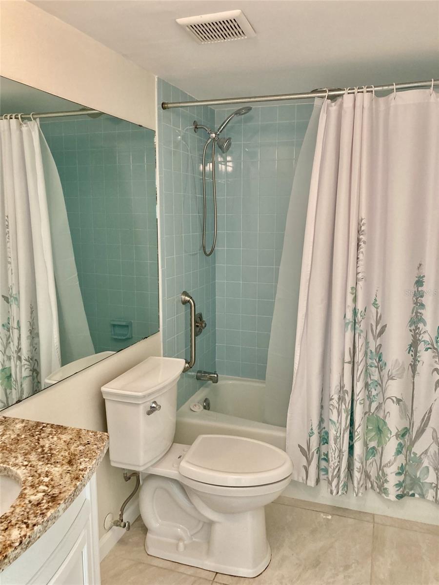 Image 21 of 26 For 6430 Sun Eagle Lane 203