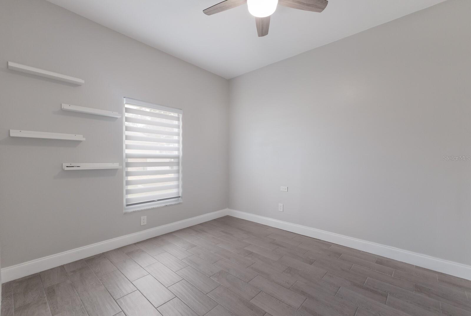 Image 22 of 26 For 1606 22nd Avenue W
