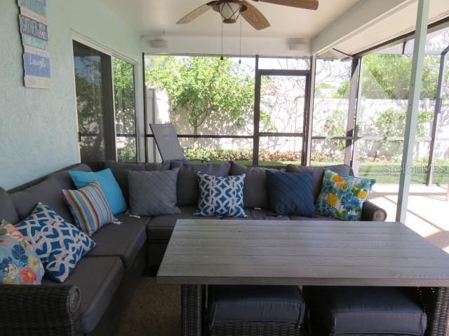 Image 32 of 41 For 7207 15th Avenue Drive W