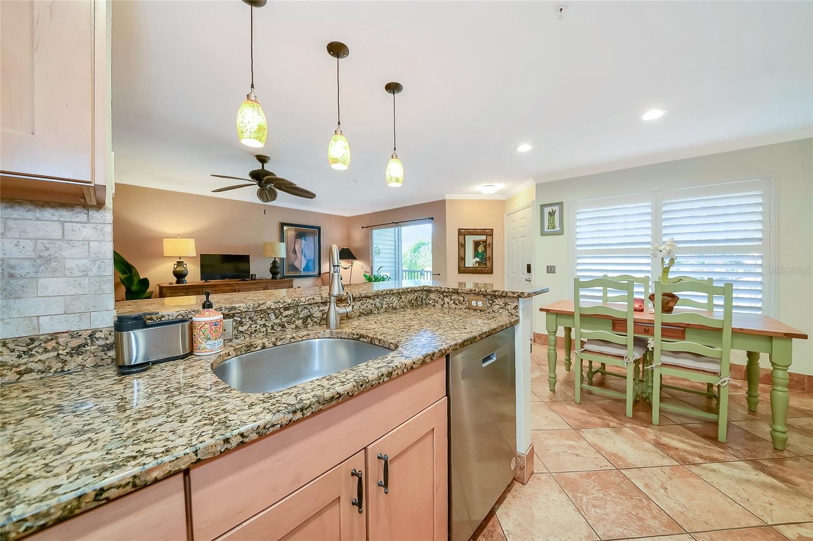Image 15 of 90 For 850 Tamiami Trail 431